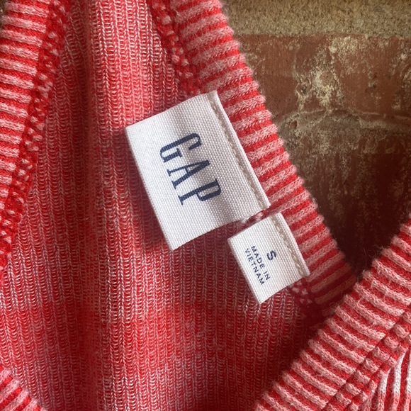 Gap - Women’s tank top - Sz S - Picture 3 of 3